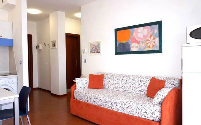 Cosy Apartment in Caorle With Balcony
