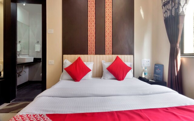 OYO 11576 Hotel Krishna Regency