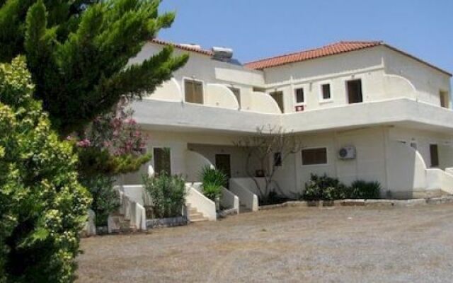 Skoutari Beach Hotel