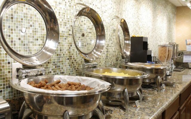 Spark by Hilton Sarasota Siesta Key Gateway