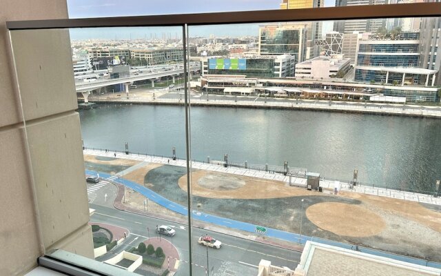 Stunning 1bedroom With Balcony in Al Habtoor City
