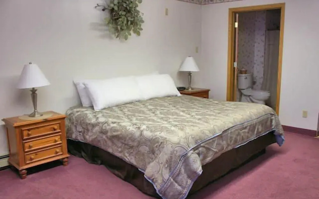Pier Plaza Lodging