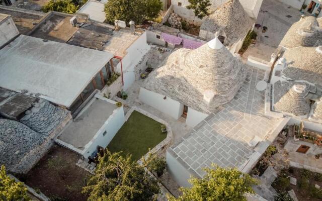 VENTITRÈ- House of Apulia Mea