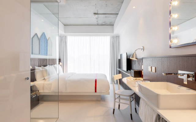 Ruby Zoe Hotel London