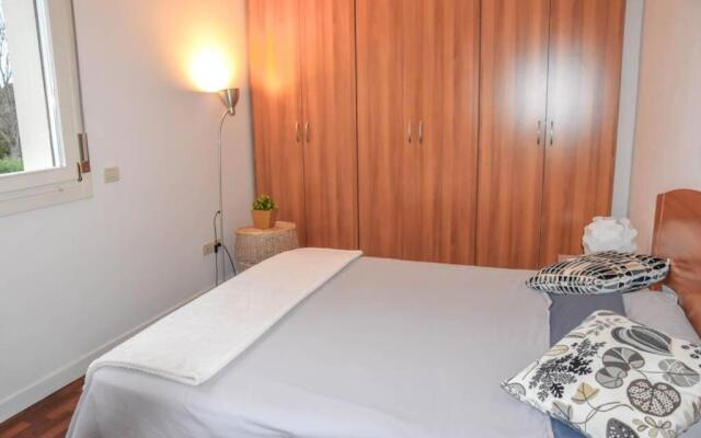 Apartment with free parking near the center