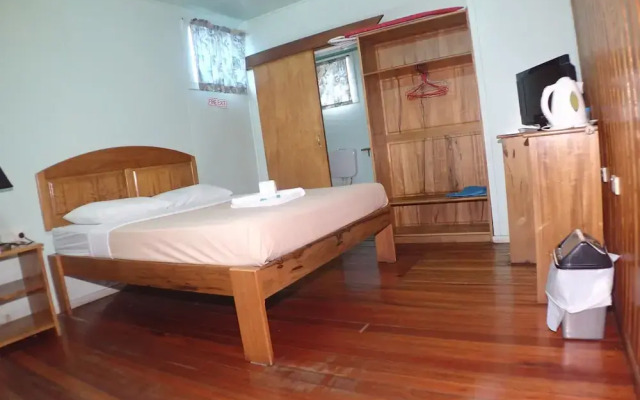Taklam Lodge