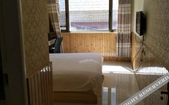 Yuzhong Senshu Business Hotel