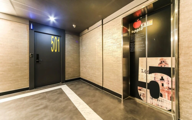 Busan Songjung Apple