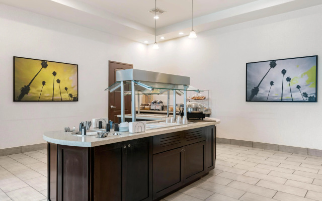 Staybridge Suites St. Petersburg Downtown by IHG