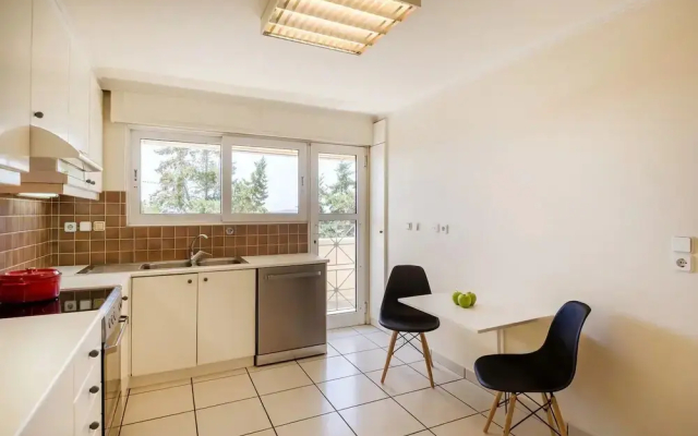 Spacious apartment in Philopappou A7