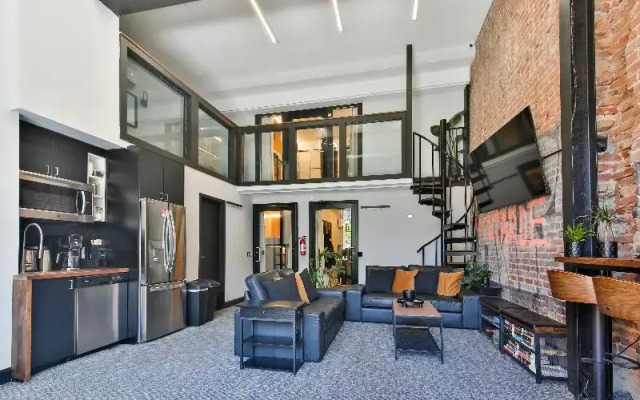 Parc Avenue Hostel