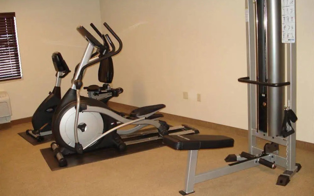 AmericInn by Wyndham Monmouth