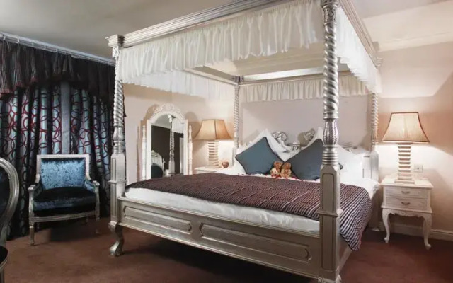 Best Western Llyndir Hall Hotel & Spa