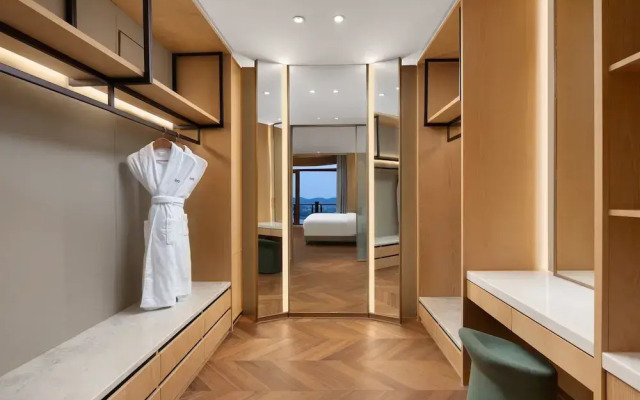Crowne Plaza Zhoushan Seaview, an IHG Hotel