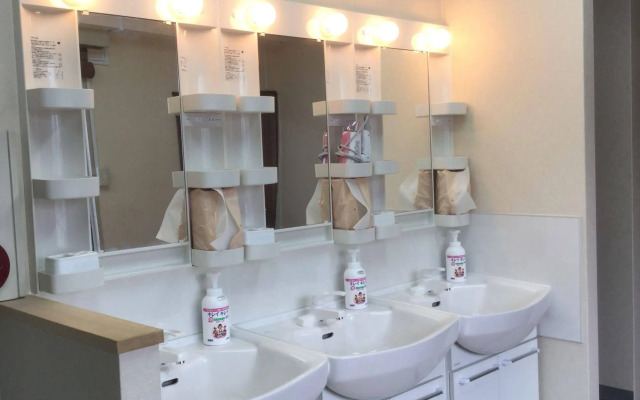 GUEST HOUSE B's Five II - Hostel
