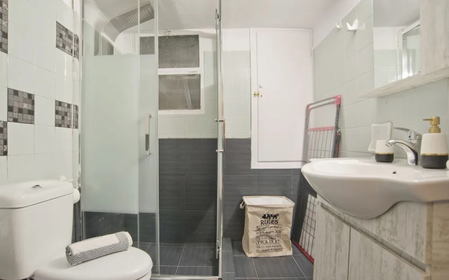 Meliti in Piraeus With 2 Bedrooms and 1 Bathrooms