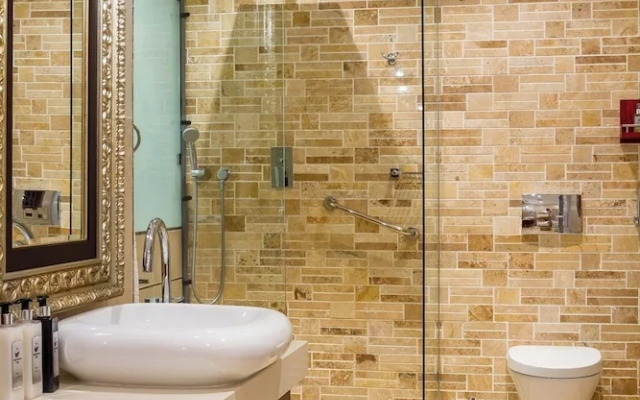 Royal Mukumbura Boutique Hotel