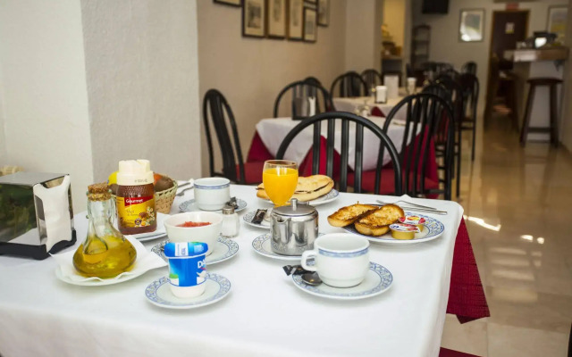 Hotel Los Naranjos