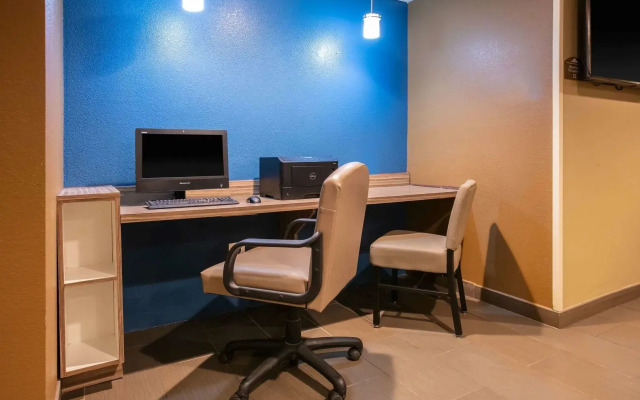 Microtel Inn & Suites by Wyndham Pecos