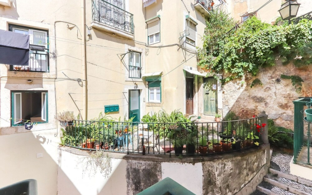 Alfama Orange Loft by Homing
