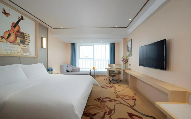 Vienna Classic Hotel (Qilu shoe city zoo store)