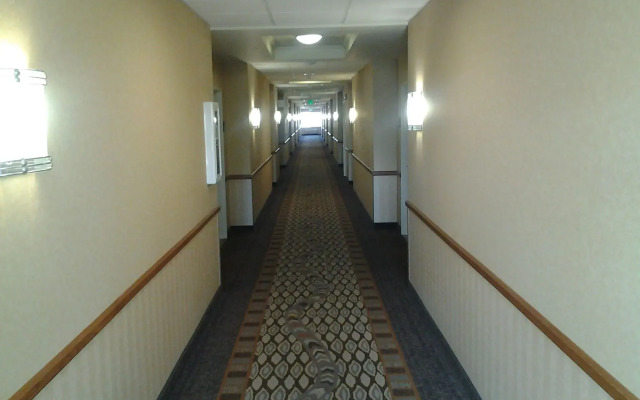Holiday Inn Express & Suites Klamath Falls Central by IHG