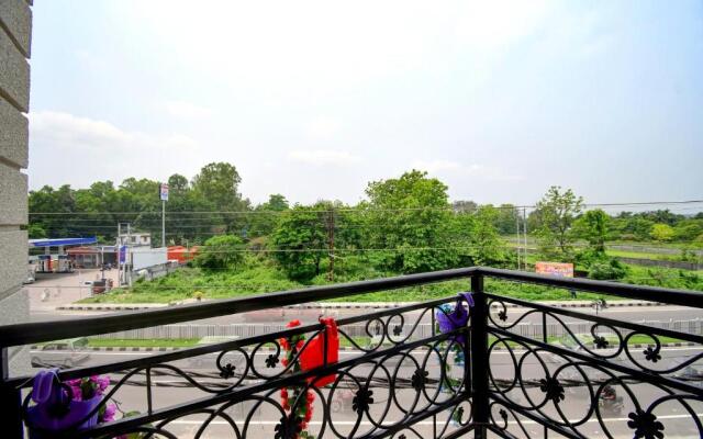 FabHotel Prime Grand Palace