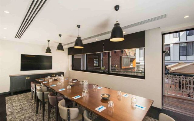 Kennigo Hotel Brisbane, Independent Collection by EVT