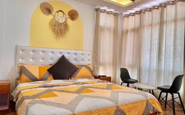 Siesta Homestay 1BR - balcony in shimla