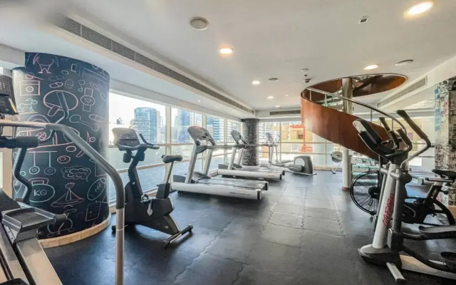 2B Apt With Waterfront View JBR