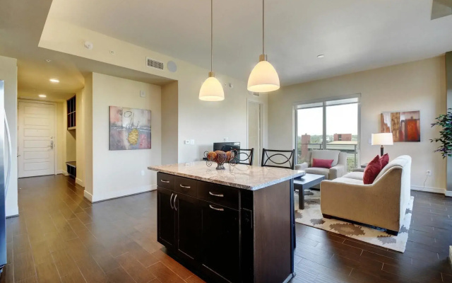 214 Barton 1Br 2Br