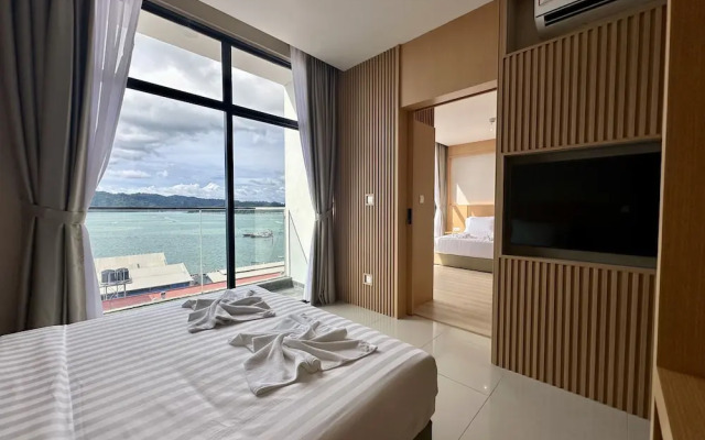 Borneotel The Shore KK by CHG