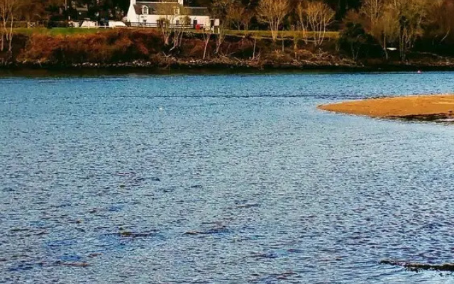 Crinan Canal Cottage