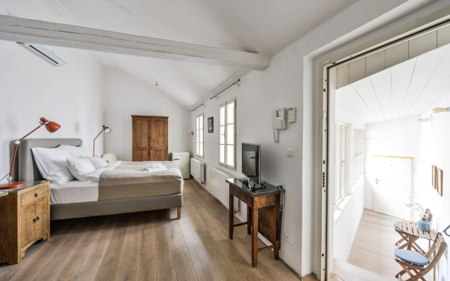 Cozy Quiet Studio At Charles Bridge