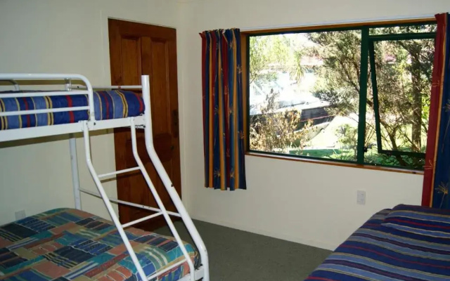 Tomatea Rua - Golden Bay Bach (Pakawau Beach)
