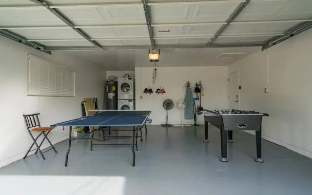 Chaparral House-Sleeps 14-Large Jacuzzi