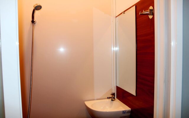 Cruise Hostel