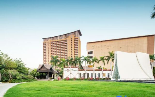 Mangrove Tree Resort World Sanya Bay (Coconut Grove Hotel)