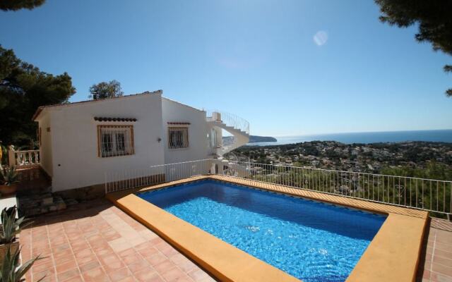 Bellevue - sea view holiday home with private pool in Benissa