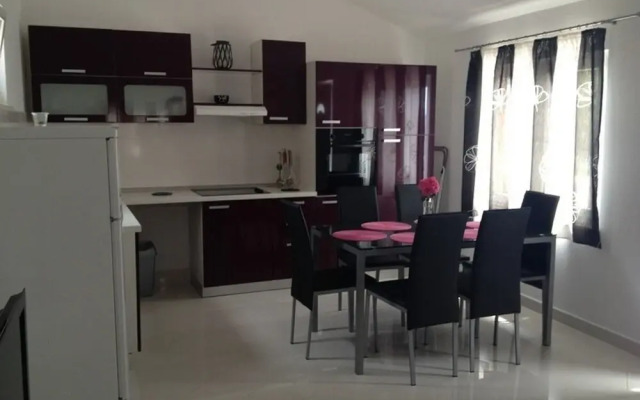 Franco - Secluded Paradise - A3 Franceska