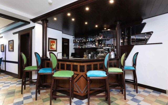 Armaco Residence