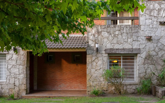 Valeria House Apart