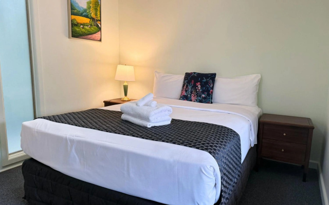 Lakeside Motel Waterfront – Guest Rooms – Lakes Entrance