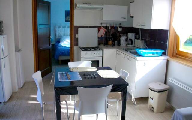 House With 2 Bedrooms in Coatreven, With Enclosed Garden and Wifi - 10