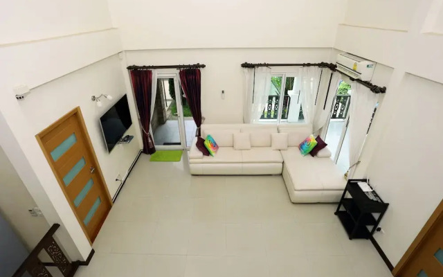 Green Residence Pool Villa