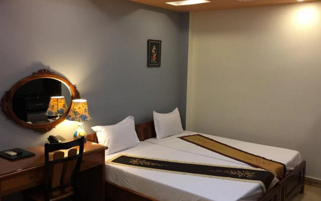 Sunny B Hotel