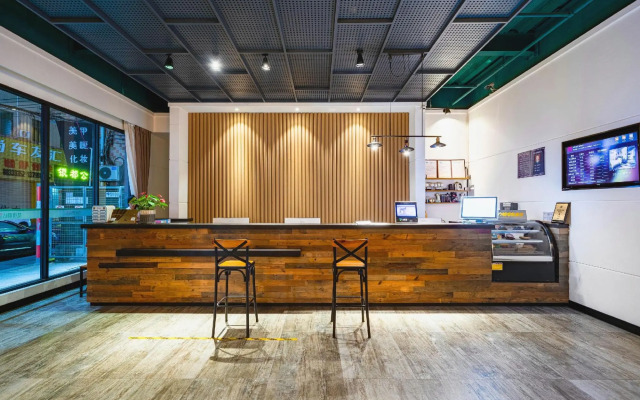 Vanfeel Hotel(Dongguan Daoku Branch)