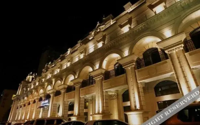 Versailles Hotel
