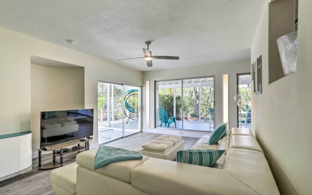 Tropical Waterfront Home: Central Location!