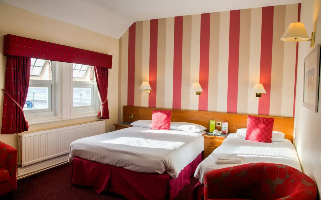 Cliffs Hotel - Blackpool